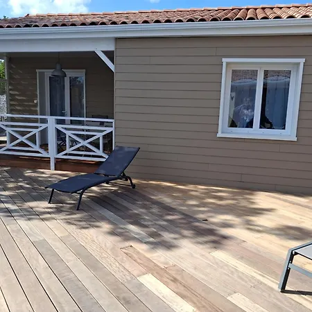 ゲストハウス D Hotes Salicorne Et Domaine Des Allees Saint-Porchaire